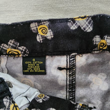 Load image into Gallery viewer, Vintage Daisy Floral Jean Skirt 4t
