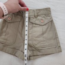 Load image into Gallery viewer, Vintage Cargo Short Shorts kids 7/8
