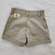 Load image into Gallery viewer, Vintage Cargo Short Shorts kids 7/8
