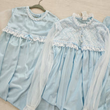 Load image into Gallery viewer, Vintage Her Majesty Silky Nightgown &amp; Robe kids 12/14
