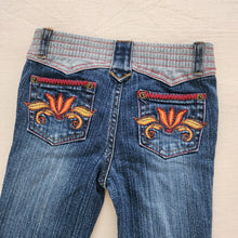 Load image into Gallery viewer, Y2k Embroidered Flared Jeans 4t
