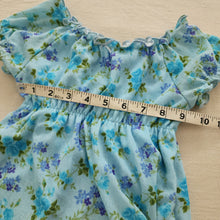 Load image into Gallery viewer, Y2k Babydoll Flowy Floral Shirt 4t
