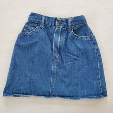 Load image into Gallery viewer, Vintage Jean Skirt Kids 6/7
