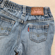 Load image into Gallery viewer, Y2k Levi&#39;s Flared Jeans 24 months
