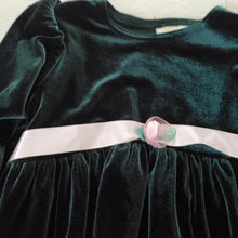 Load image into Gallery viewer, Vintage Dark Green Velvet Dress 5t
