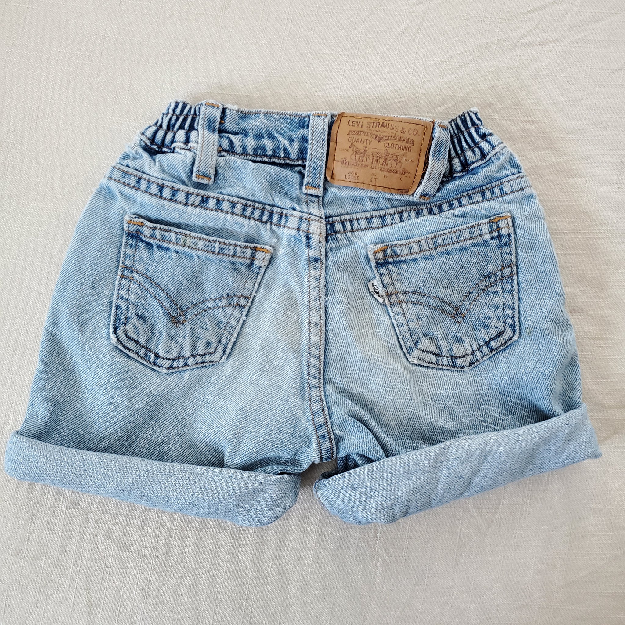 Vintage online Levi Shorts