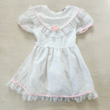 Load image into Gallery viewer, Vintage White Lace Dress 4t
