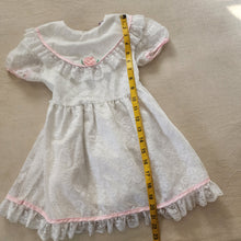 Load image into Gallery viewer, Vintage White Lace Dress 4t
