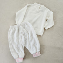 Load image into Gallery viewer, Vintage Knit Sweater &amp; Pants Set 6-9 months
