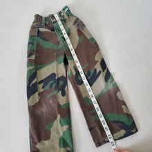 Load image into Gallery viewer, Vintage Camo Pants 4t
