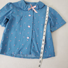 Load image into Gallery viewer, Vintage Heart Pattern Blouse 3t/4t
