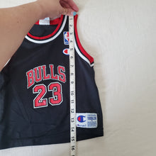 Load image into Gallery viewer, Vintage Chicago Bulls Jersey 3t/4t
