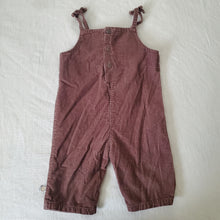 Load image into Gallery viewer, Vintage Classic Pooh Pantsuit 6 months *flaw
