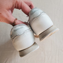 Load image into Gallery viewer, Reebok Classic Vintage Style Shoes toddler 9
