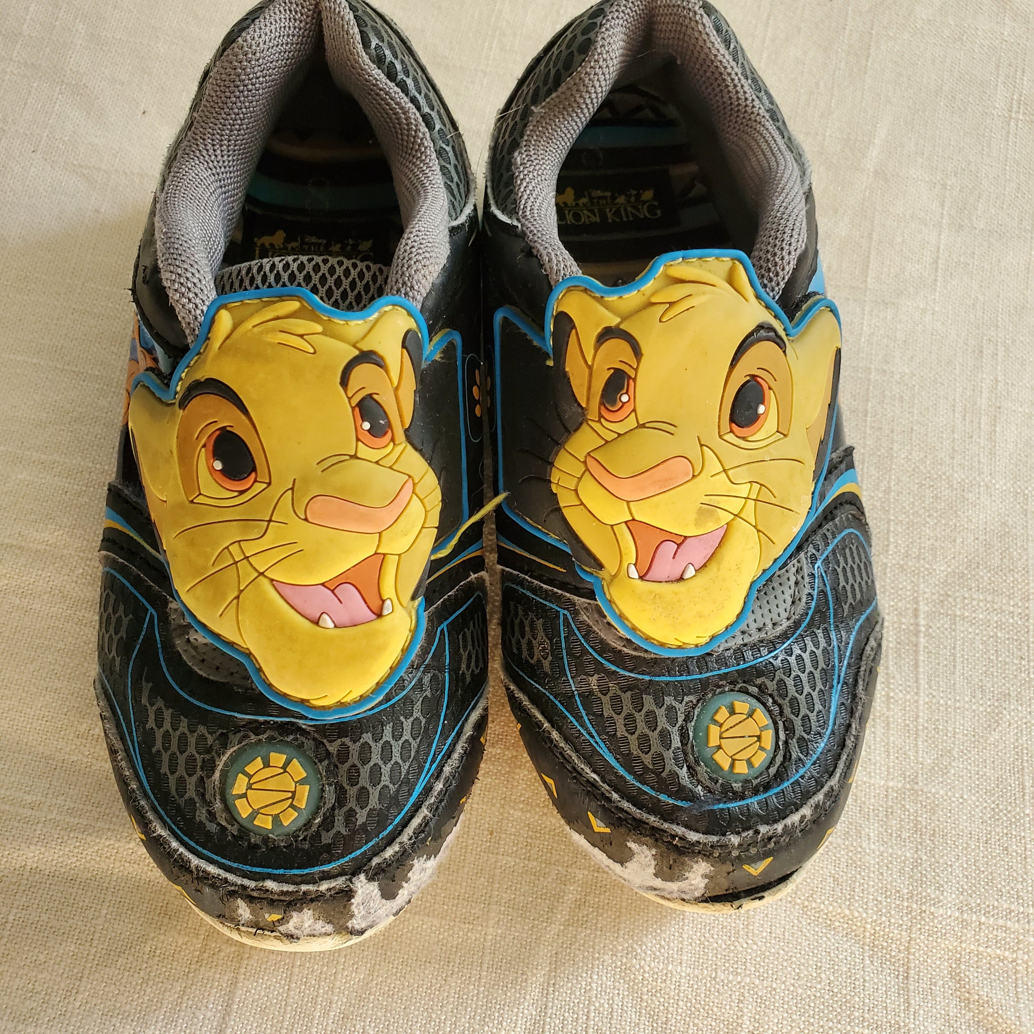 ラッツ&スター　ライオン Lion King Light-up Shoes toddler 8 – Nostalgic Baby Vintage