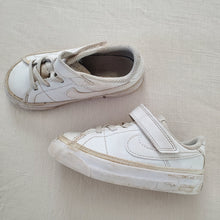 Load image into Gallery viewer, Nike Court Legacy White Shoes toddler 8
