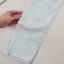 Load image into Gallery viewer, Vintage Deadstock Levi&#39;s Ultra Light Wash Jeans kids 12
