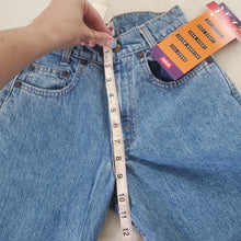 Load image into Gallery viewer, Vintage Deadstock Levi&#39;s BIG Jeans kids 12 SLIM
