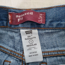 Load image into Gallery viewer, Y2k Levi&#39;s 550 Fit Jeans 4t
