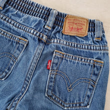 Load image into Gallery viewer, Vintage Levi&#39;s 526 Fit Jeans 12-18 months
