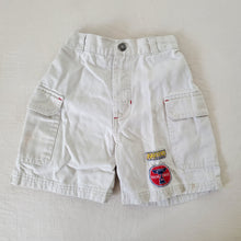 Load image into Gallery viewer, Y2k Cars Khaki Shorts 4t
