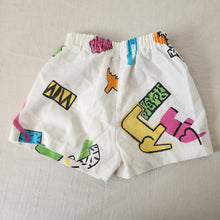 Load image into Gallery viewer, Vintage White Animal Pattern Shorts 4t
