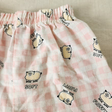 Load image into Gallery viewer, Vintage Sheep Gingham Shorts 3t/4t
