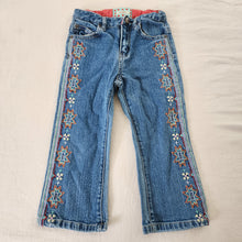 Load image into Gallery viewer, Y2k Embroidered Flared Jeans 3t *flaw
