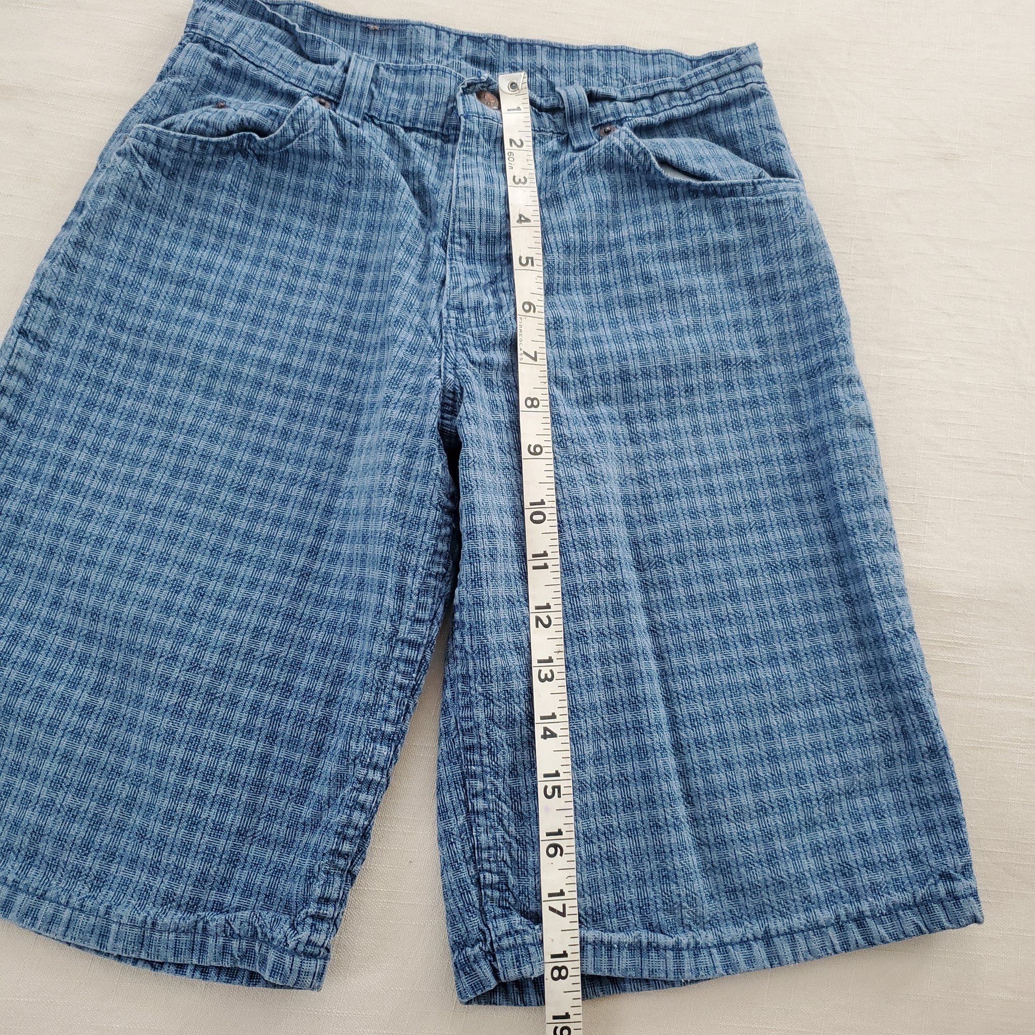 Vintage Levi's 560 Fit Grid Shorts Orange Tab kids 14 – Nostalgic