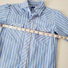 Load image into Gallery viewer, Vintage Wrangler Striped Buttondown Shirt 5t

