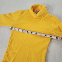 Load image into Gallery viewer, Vintage 70s Bright Yellow Turtleneck 3t
