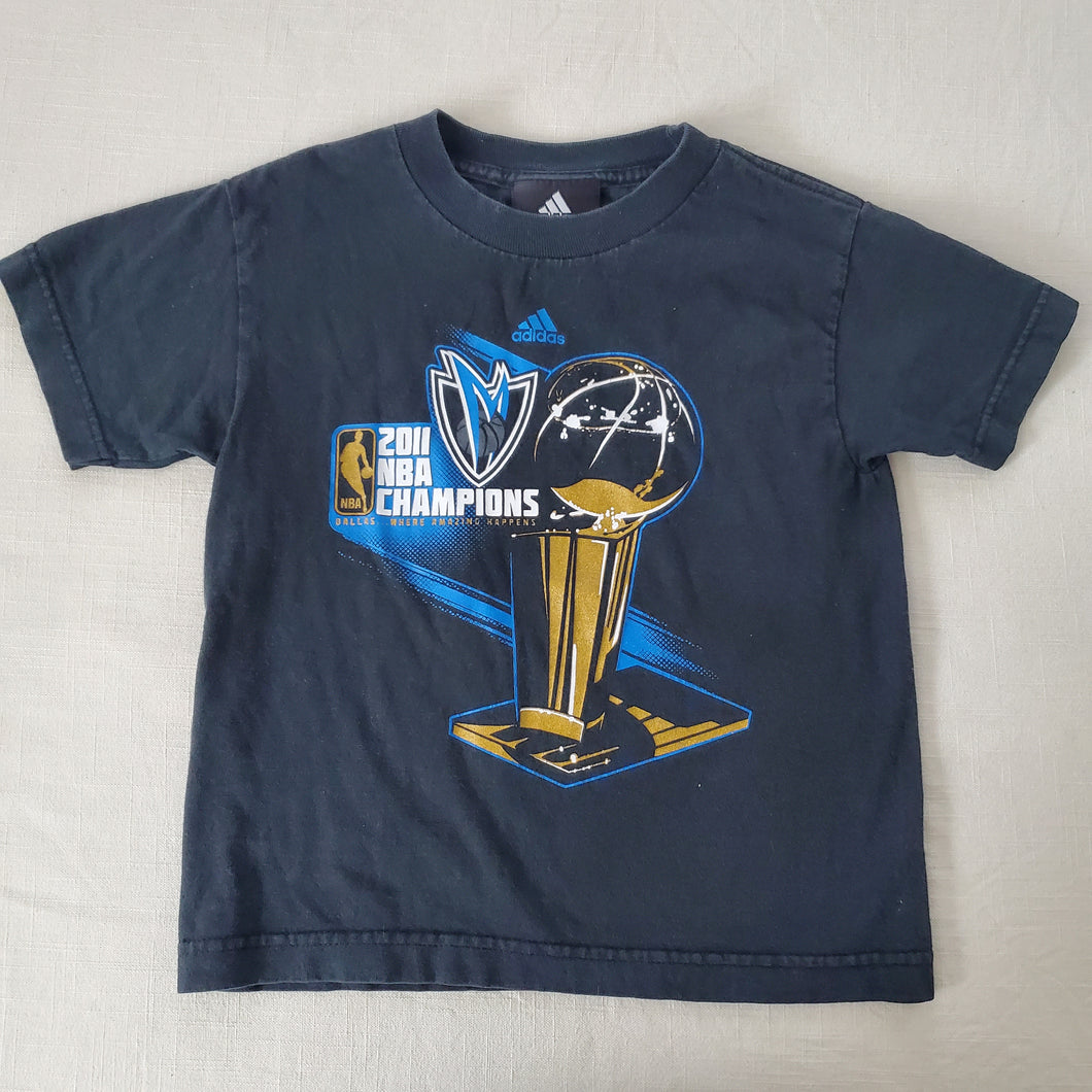 2011 Dallas Mavs Championship Roster Tee 5t/6