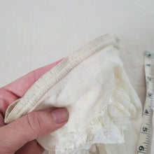 Load image into Gallery viewer, Vintage Ruffle Bum Tights Bundle 3-12 months

