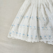 Load image into Gallery viewer, Vintage 50s Floral Eyelet Dress 3t/4t
