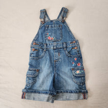 Load image into Gallery viewer, Y2k Levi&#39;s Floral Embroidered Shortalls 2t
