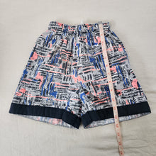 Load image into Gallery viewer, Vintage Surfer/Summery Shorts 5t/6
