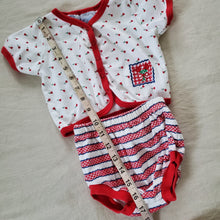 Load image into Gallery viewer, Vintage Floral Matching Set 6-9 months
