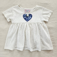 Load image into Gallery viewer, Vintage 90s Lacey Heart Top 5t/6
