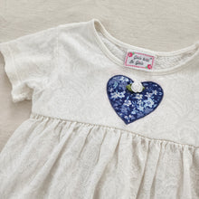 Load image into Gallery viewer, Vintage 90s Lacey Heart Top 5t/6
