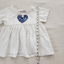 Load image into Gallery viewer, Vintage 90s Lacey Heart Top 5t/6
