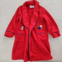 Load image into Gallery viewer, Vintage Charlie Brown &amp; Snoopy Robe 5t/6

