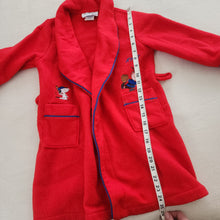 Load image into Gallery viewer, Vintage Charlie Brown &amp; Snoopy Robe 5t/6
