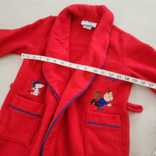 Load image into Gallery viewer, Vintage Charlie Brown &amp; Snoopy Robe 5t/6
