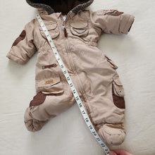 Load image into Gallery viewer, Vintage Flight Team Snowsuit 3-6 months
