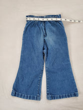 Load image into Gallery viewer, Vintage Mouse &amp; Flower Flared Jeans 2t
