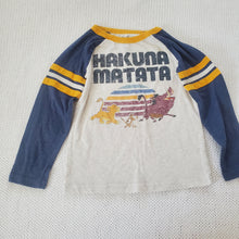 Load image into Gallery viewer, Lion King Hakuna Matata Blue And Yellow Shirt 5t
