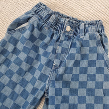 Load image into Gallery viewer, H&amp;M Checkerboard Jeans Kids 7

