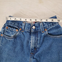 Load image into Gallery viewer, Vintage Levi&#39;s 526 Fit Distressed Jeans kids 7
