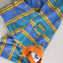 Load image into Gallery viewer, Vintage Fish Summery Tee 3t
