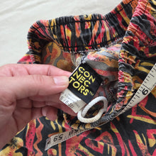 Load image into Gallery viewer, Vintage Surfer Summer Shorts.kids 6/7
